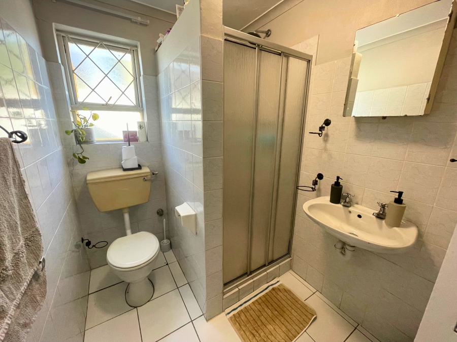 To Let 4 Bedroom Property for Rent in Langeberg Village Western Cape
